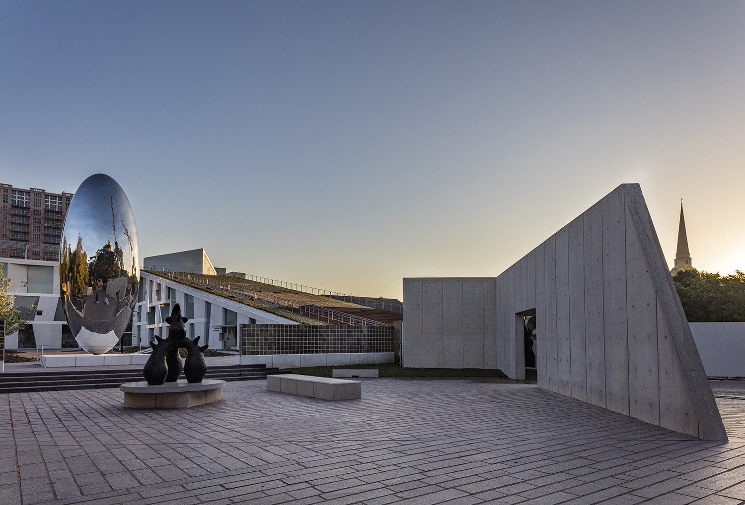 STEVEN HOLL ARCHITECTS - MUSEUM OF FINE ARTS HOUSTON CAMPUS EXPANSION (MFAH)